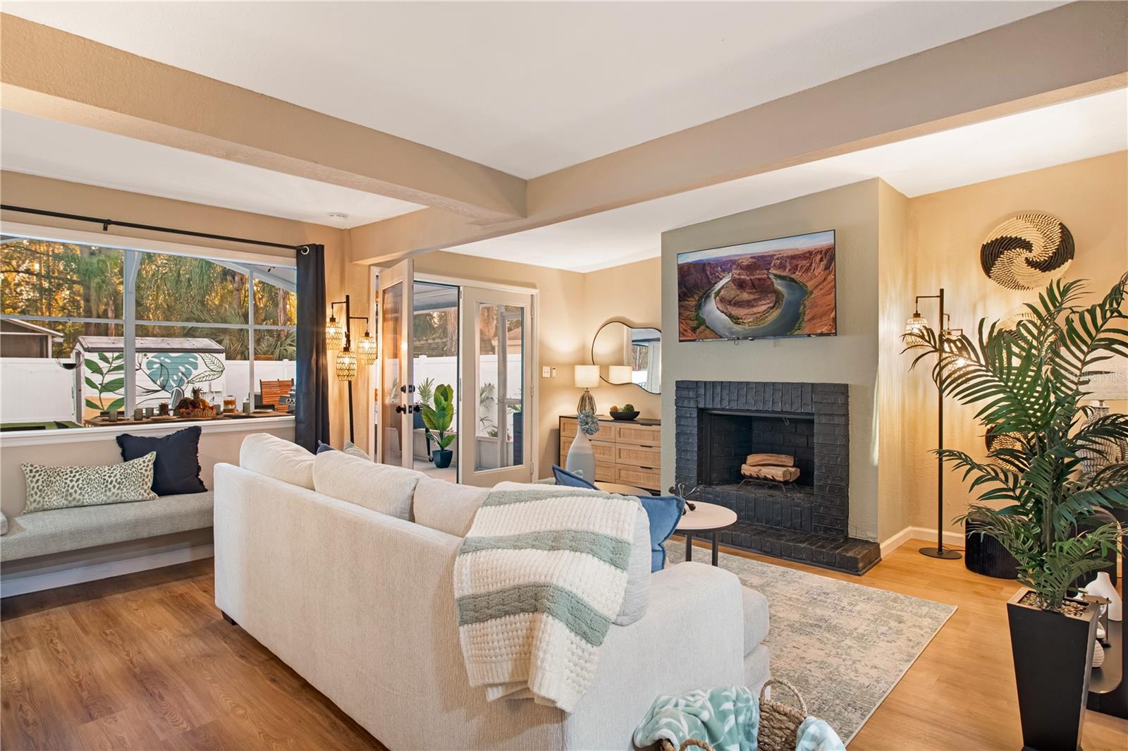 MANOR HEIGHTS NORTH - Residential