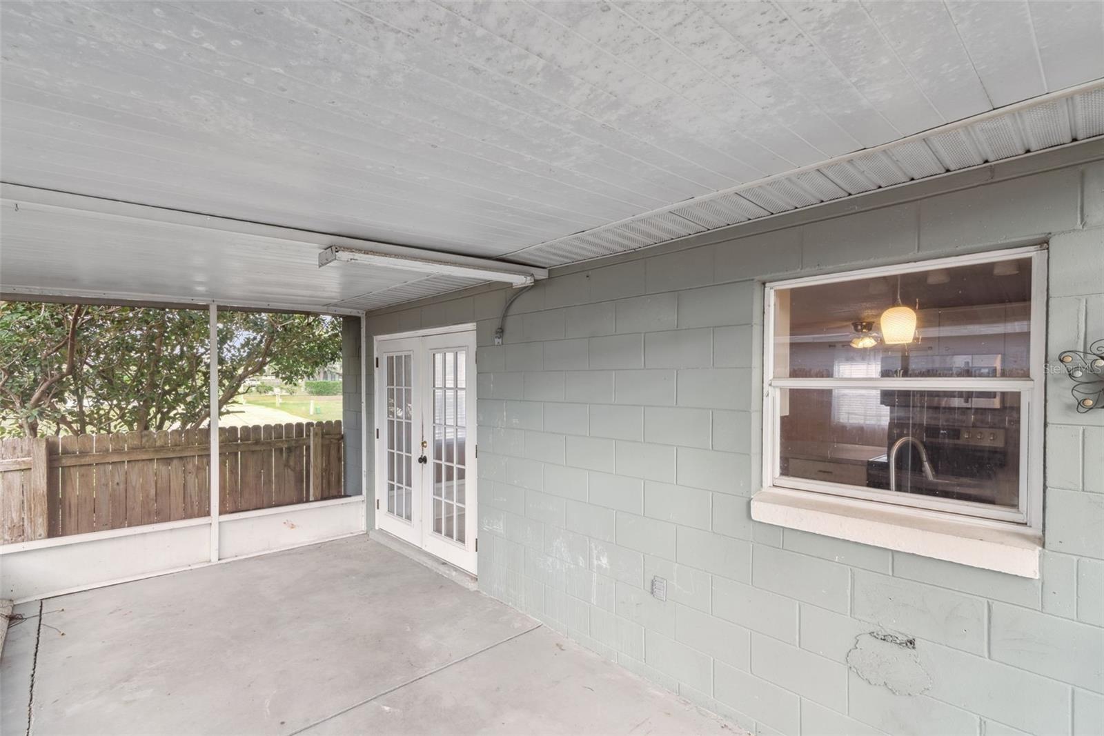 UMATILLA LAKE MARY ESTATES - Residential