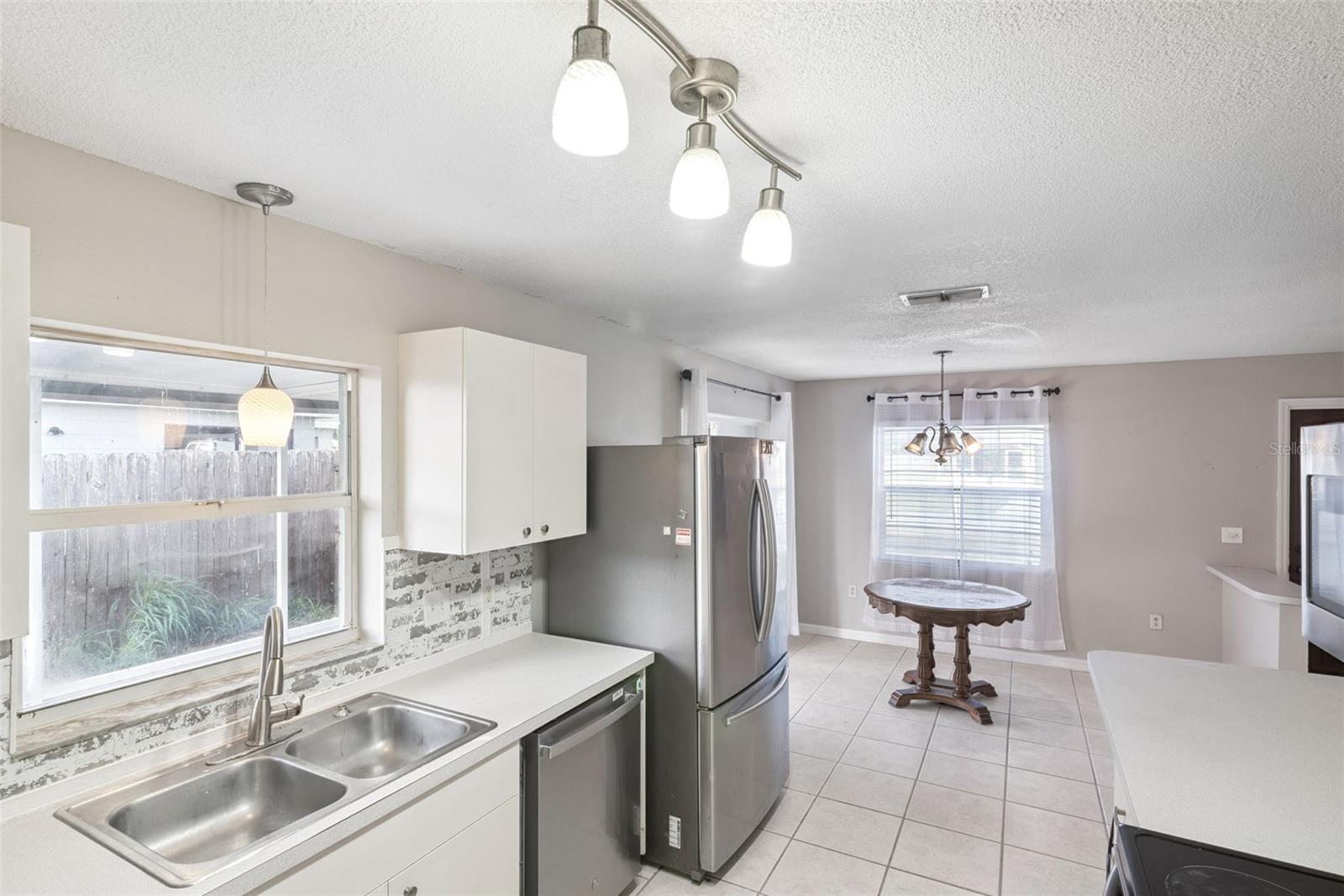 UMATILLA LAKE MARY ESTATES - Residential