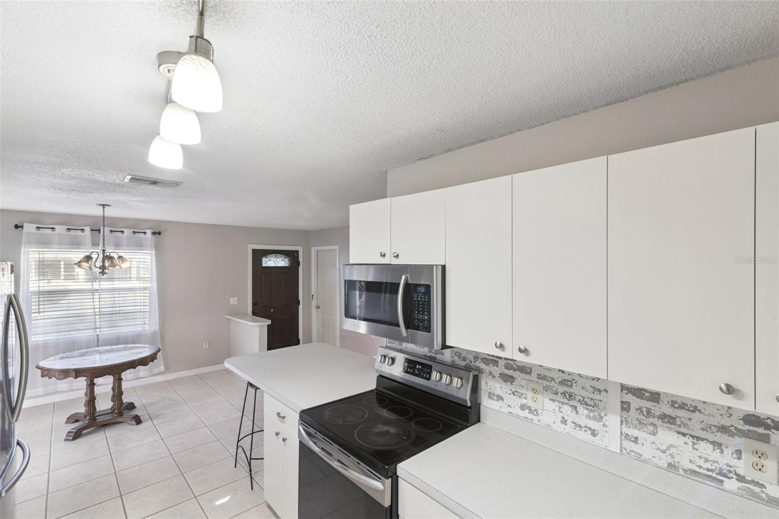 UMATILLA LAKE MARY ESTATES - Residential