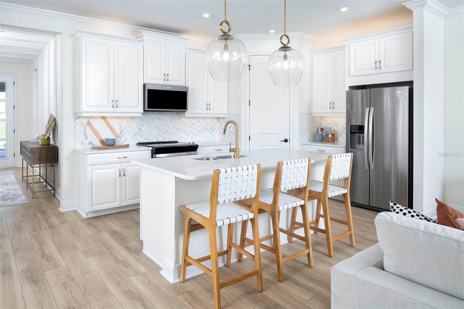 SUNSTONE LAKESIDE AT WELLEN PARK - Residential