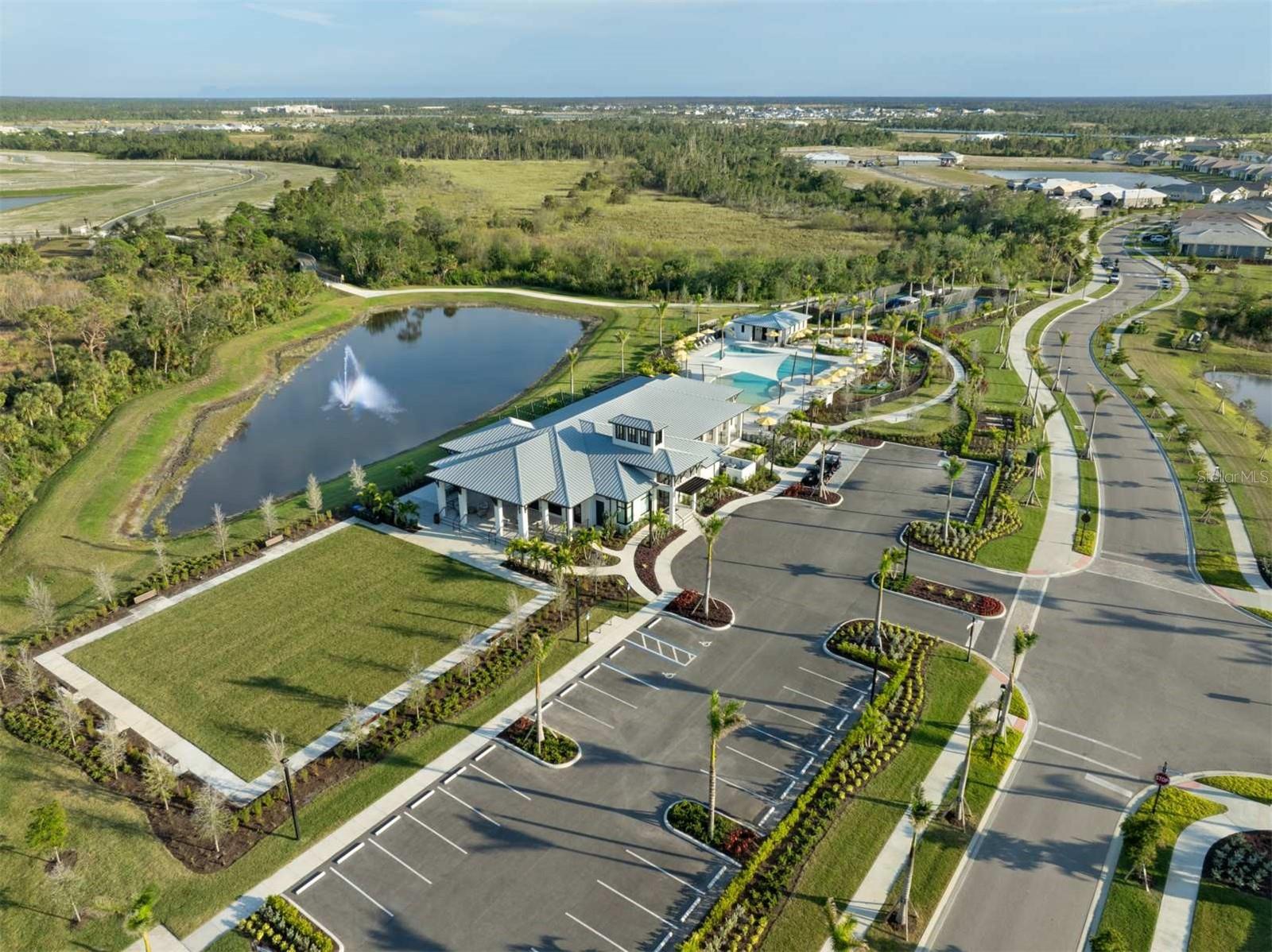 SUNSTONE LAKESIDE AT WELLEN PARK - Residential