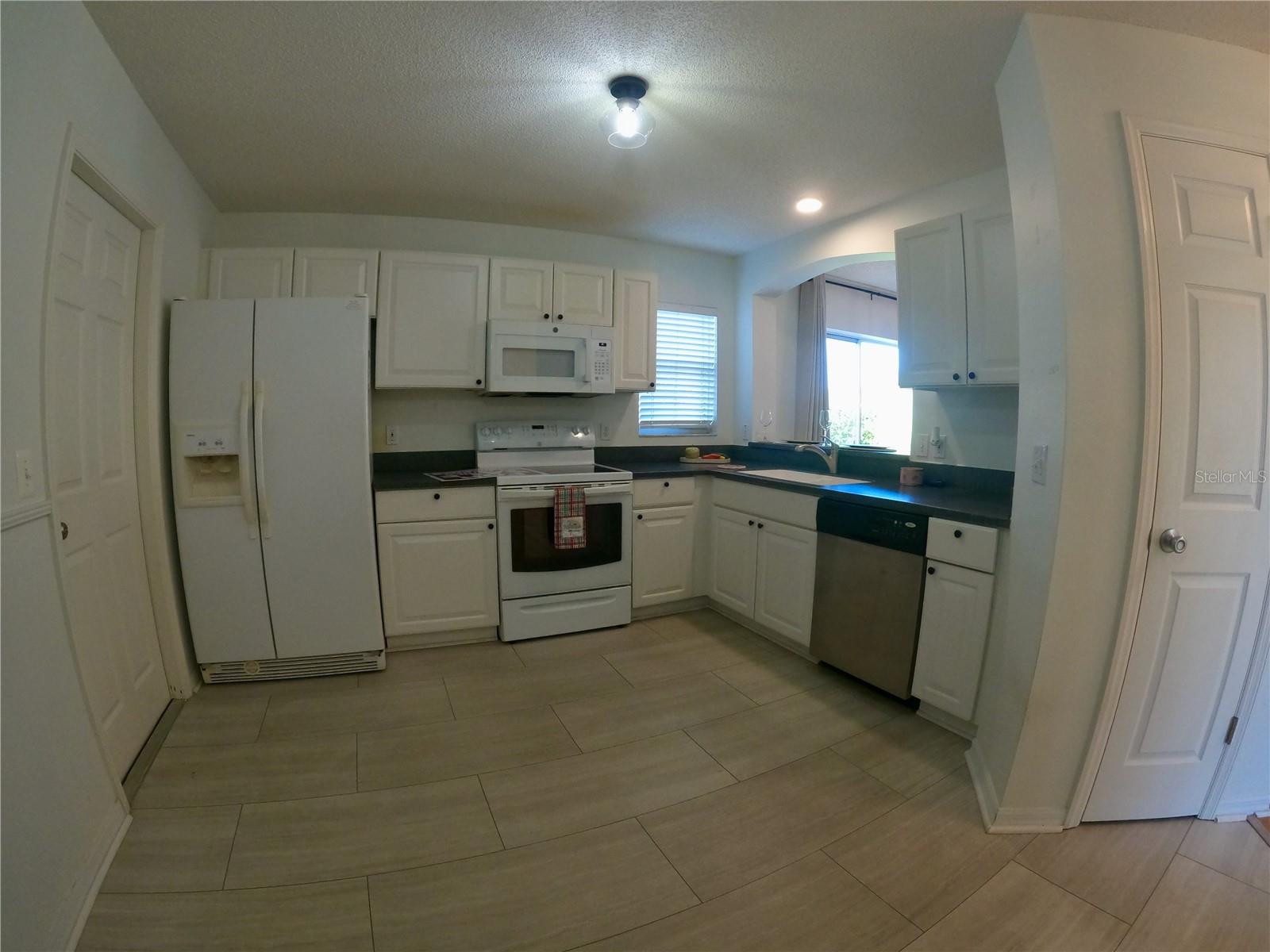 1221 SANTA CRUZ DRIVE