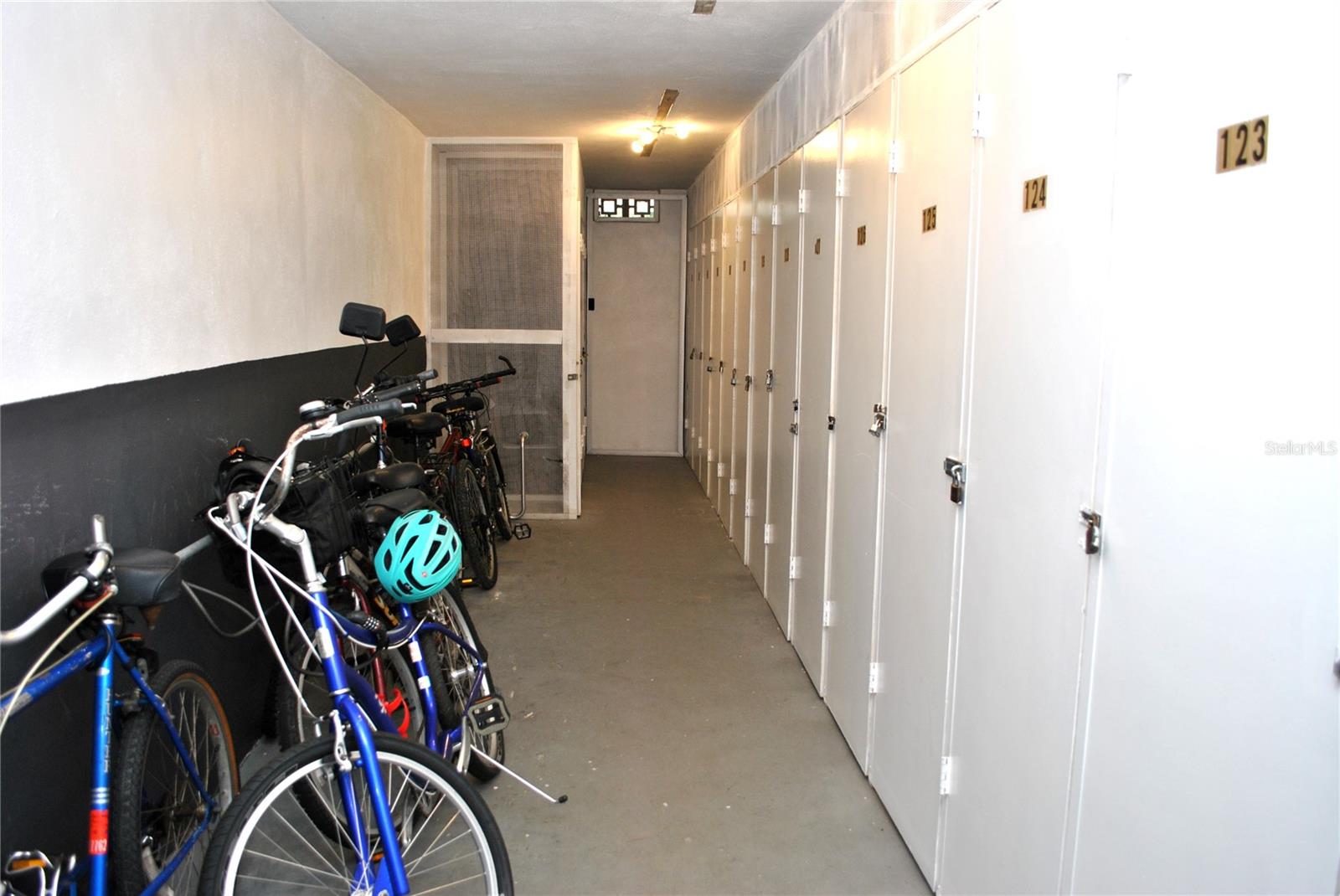 WINSTON PARK NORTHEAST - Residential
