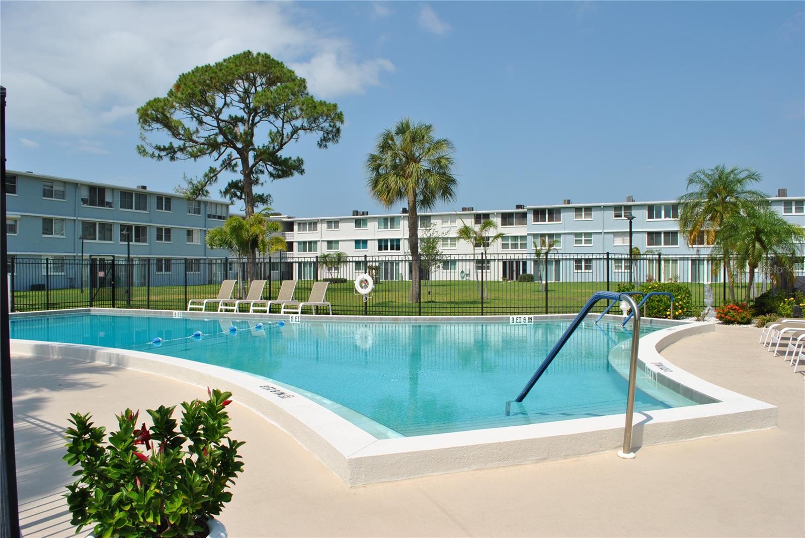 WINSTON PARK NORTHEAST - Residential