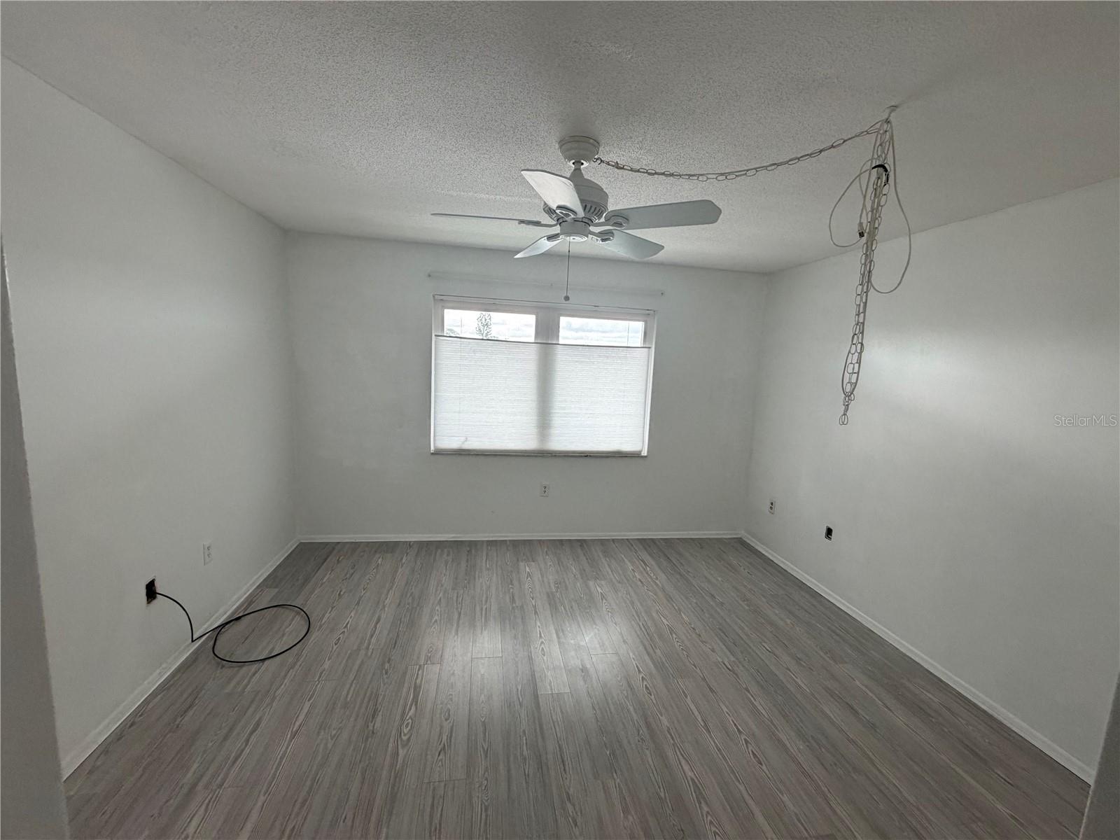 COUNTRY CLUB APTS - Residential Lease