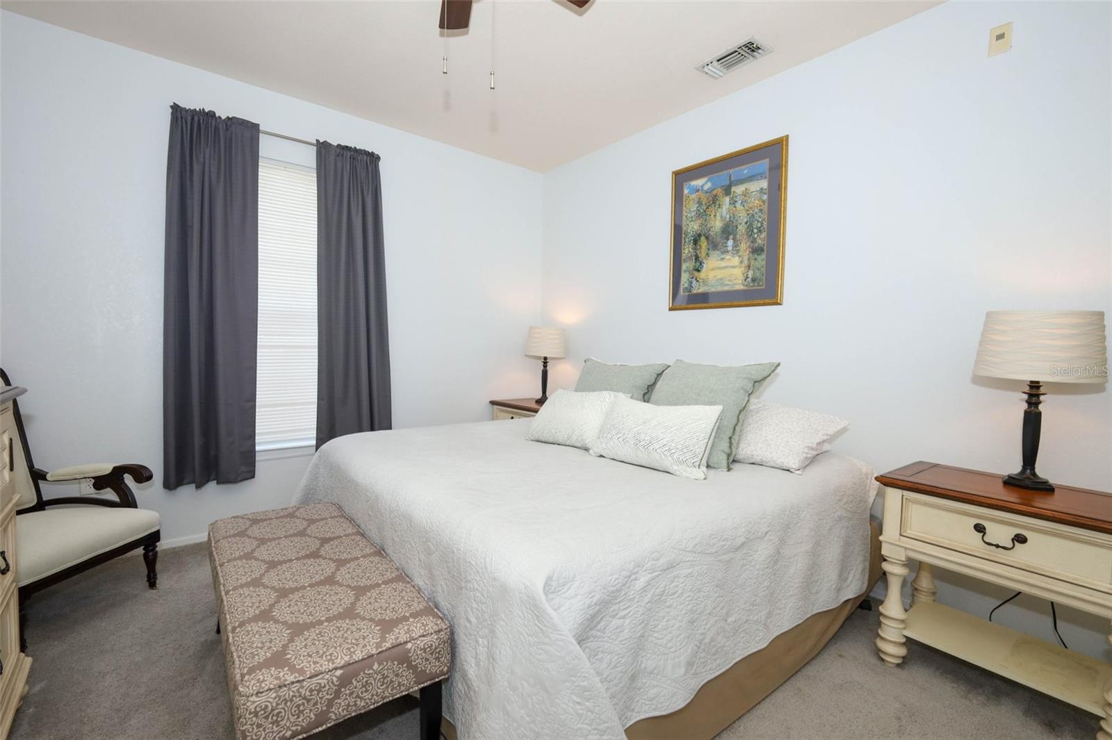 NOTTING HILL A CONDO - Residential