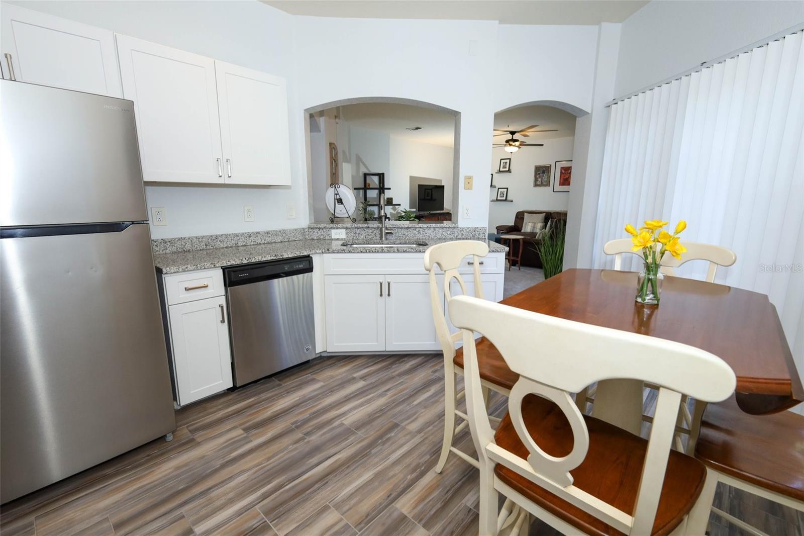 NOTTING HILL A CONDO - Residential