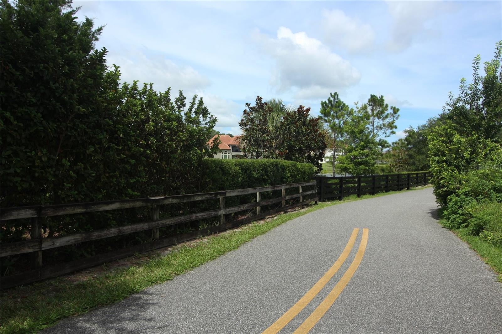 NOTTING HILL A CONDO - Residential