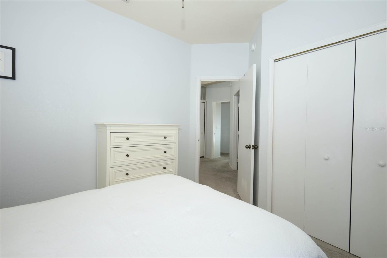 NOTTING HILL A CONDO - Residential