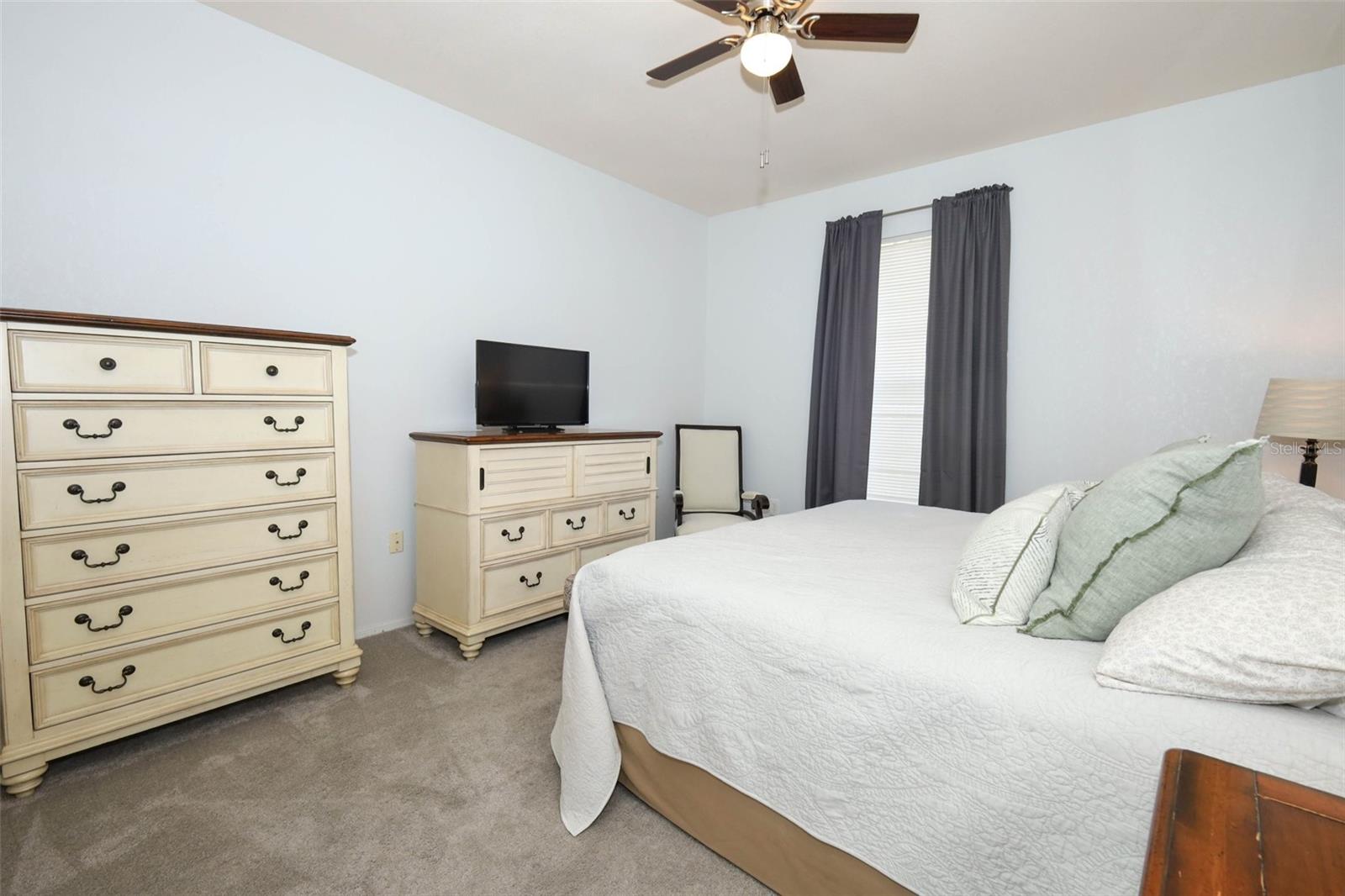 NOTTING HILL A CONDO - Residential