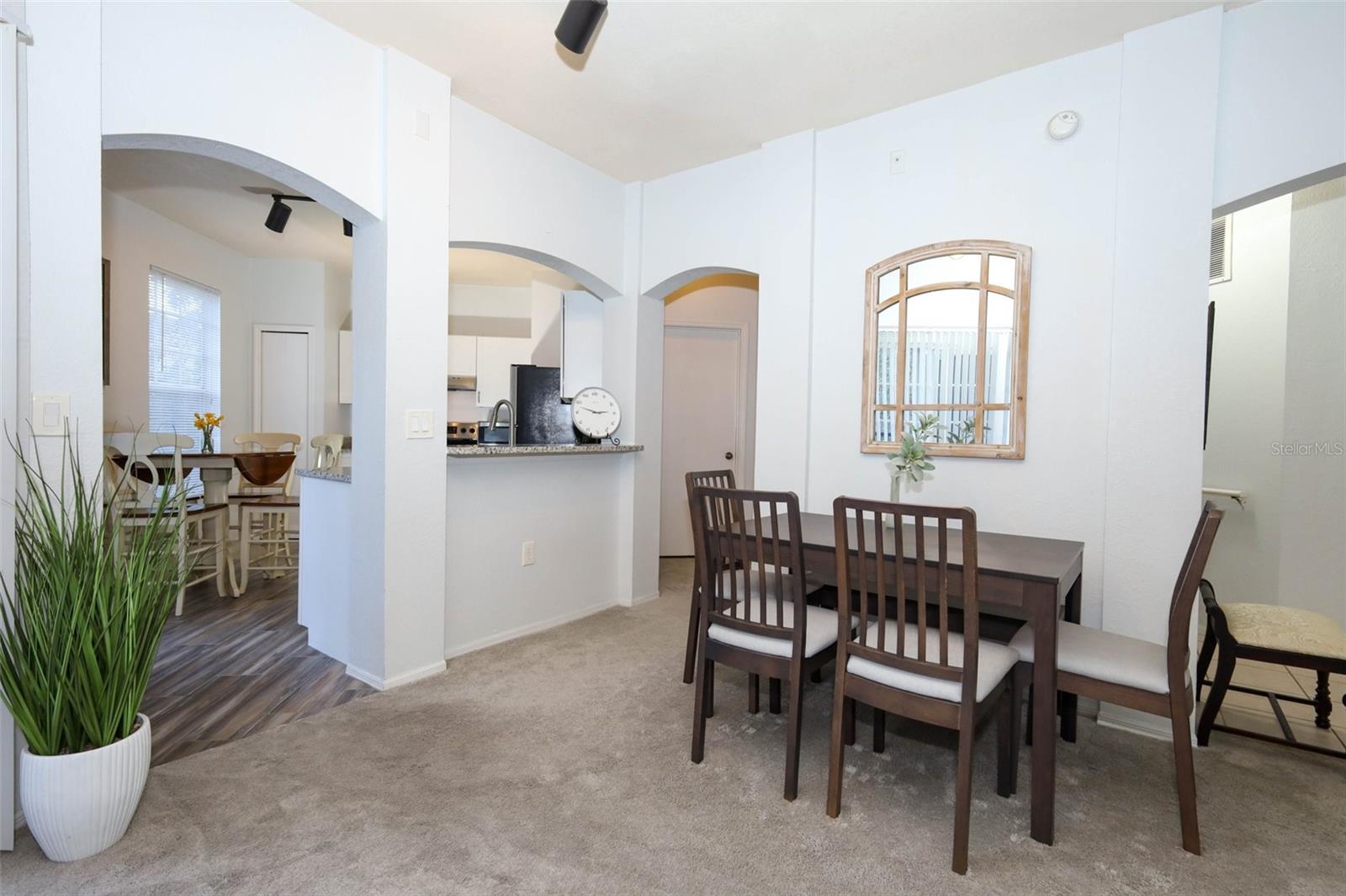 NOTTING HILL A CONDO - Residential