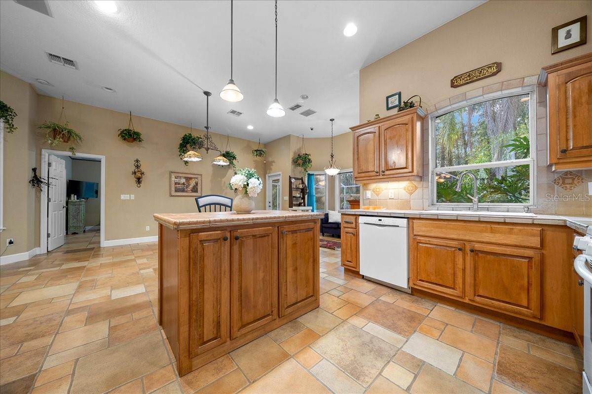 FLORIDA ORANGE GROVE CORP - Residential