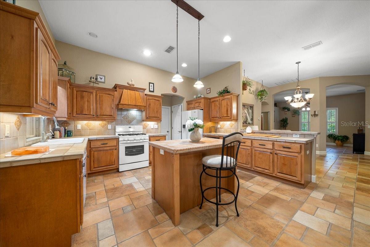 FLORIDA ORANGE GROVE CORP - Residential