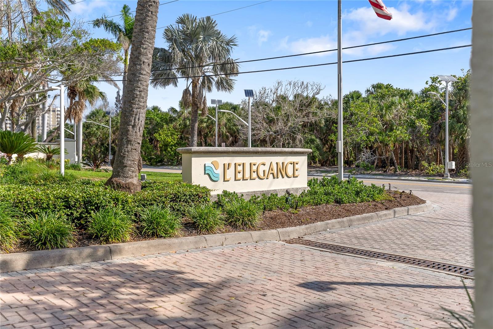 1800 BENJAMIN FRANKLIN DRIVE B809