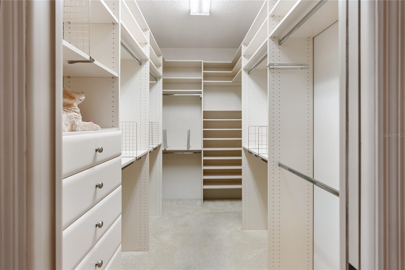 L ELEGANCE ON LIDO BEACH - Residential