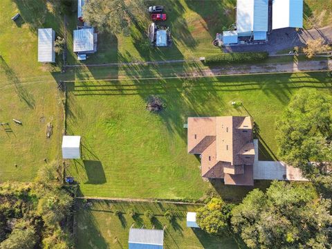 A home in PLANT CITY