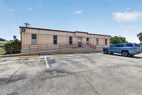 Tiny photo for 1300 S Duncan Drive, Tavares, FL 32778 (MLS # G5117219)