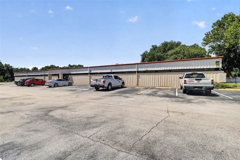 Tiny photo for 1300 S Duncan Drive, Tavares, FL 32778 (MLS # G5117219)