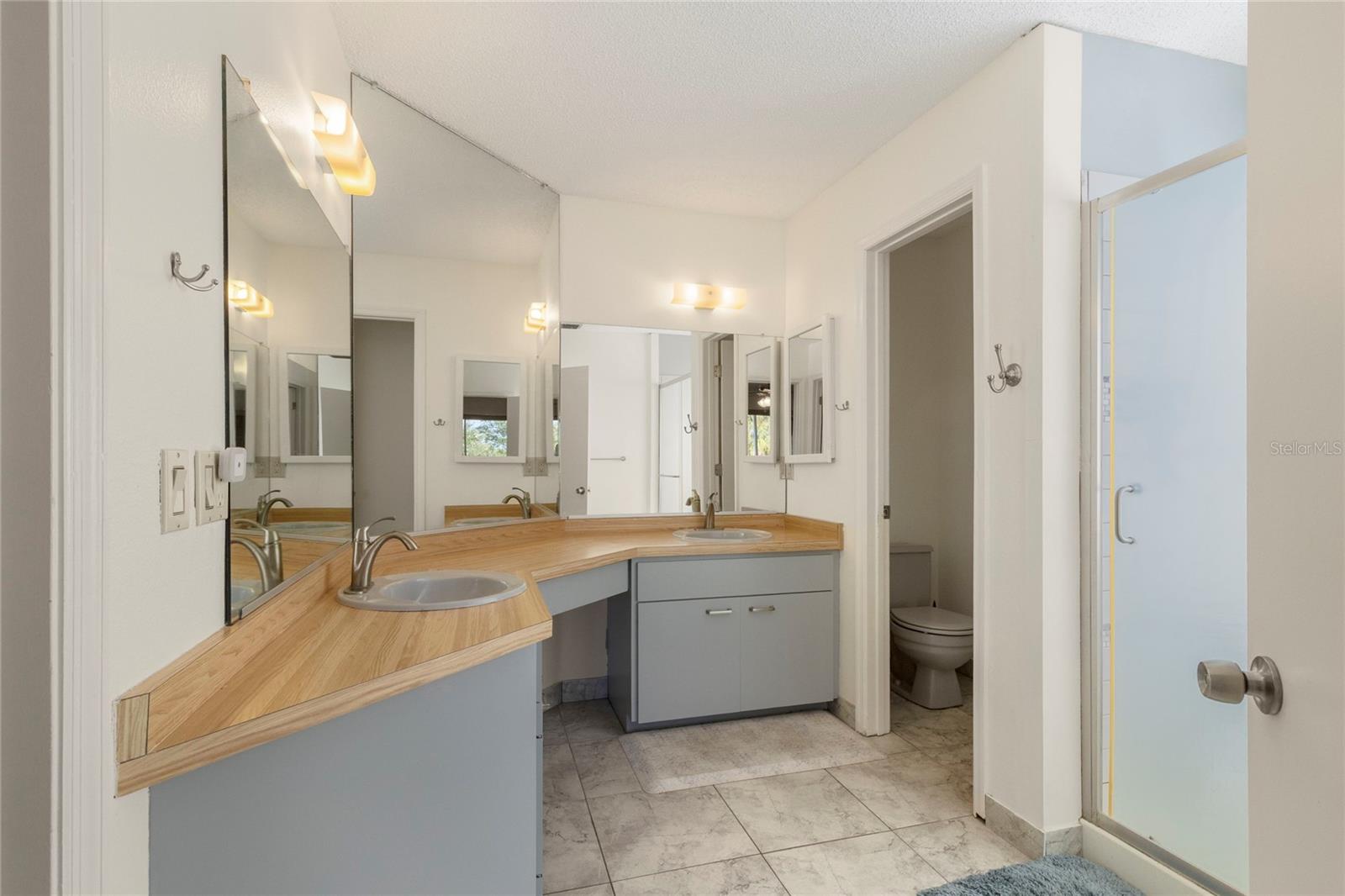 BEULAH CONDO PH 01 - Residential