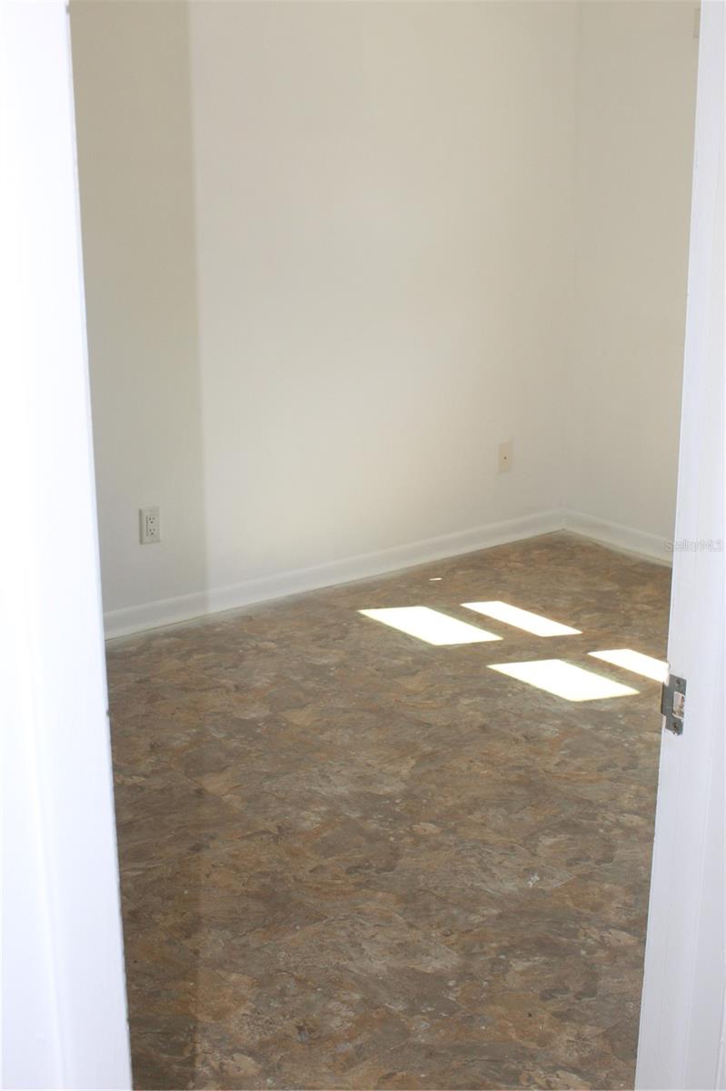 HOLIDAY OAKS CONDO - Residential