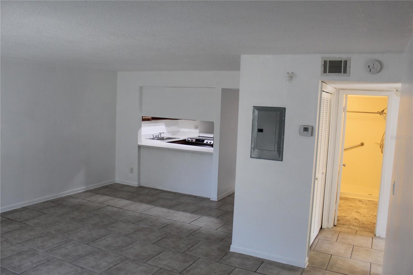 HOLIDAY OAKS CONDO - Residential