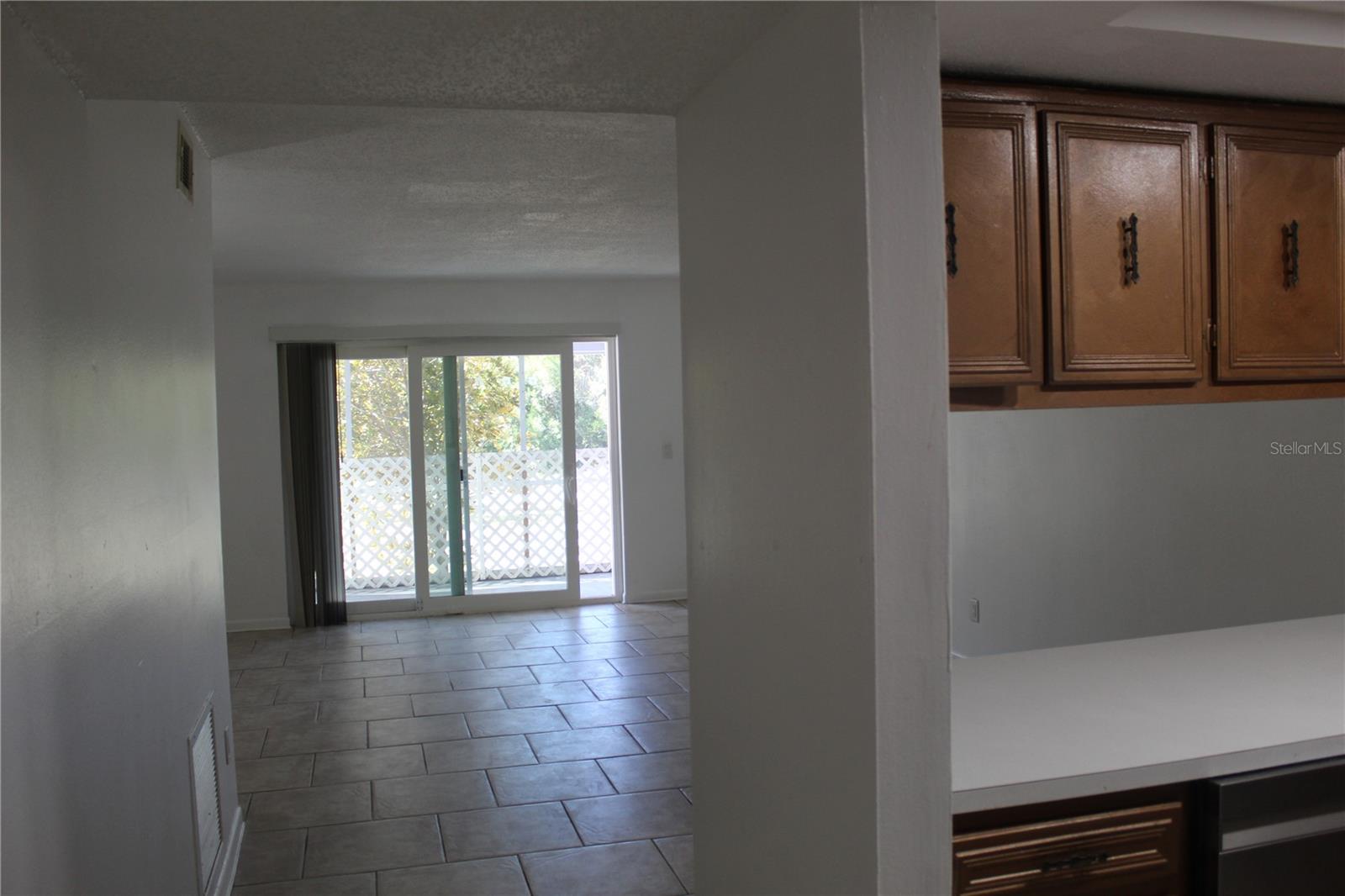 HOLIDAY OAKS CONDO - Residential