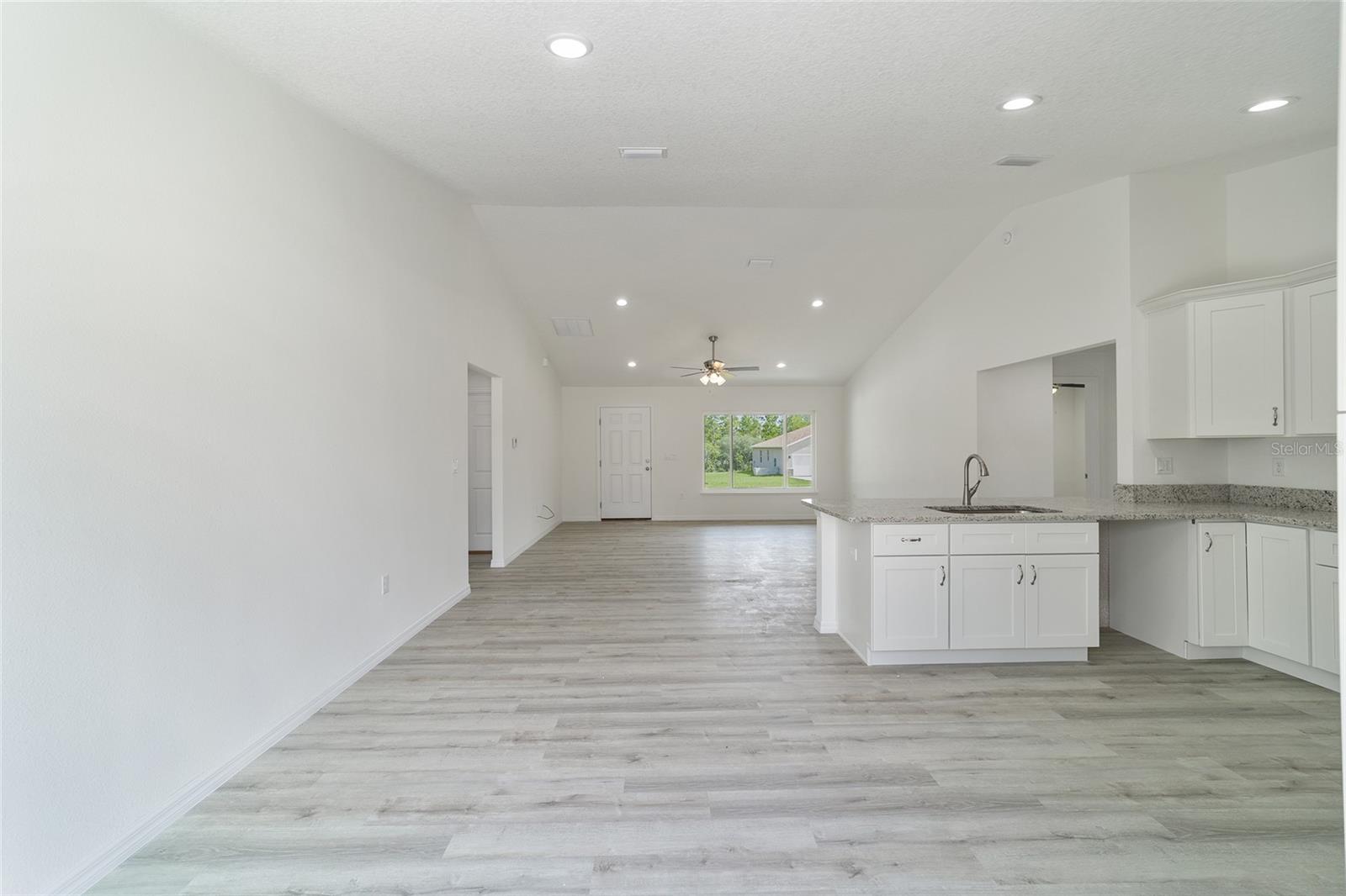 MARION OAKS UN FIVE - Residential Lease