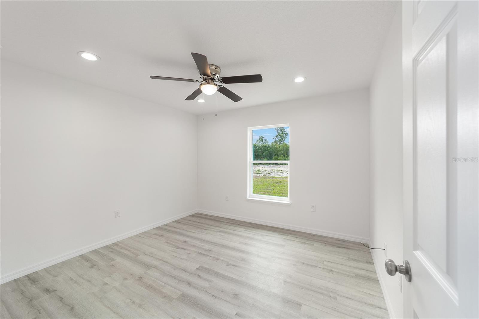 MARION OAKS UN FIVE - Residential Lease