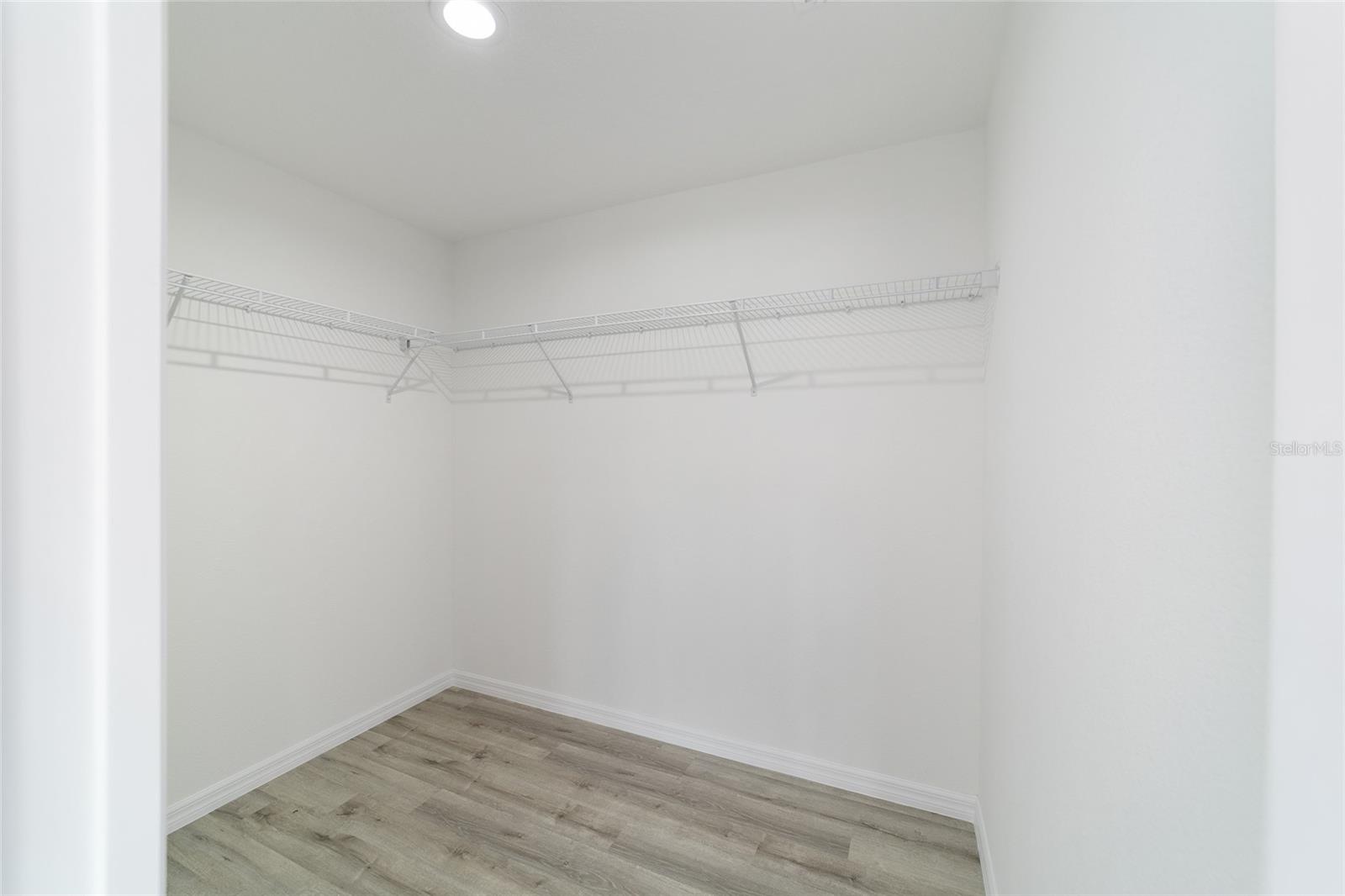 MARION OAKS UN FIVE - Residential Lease