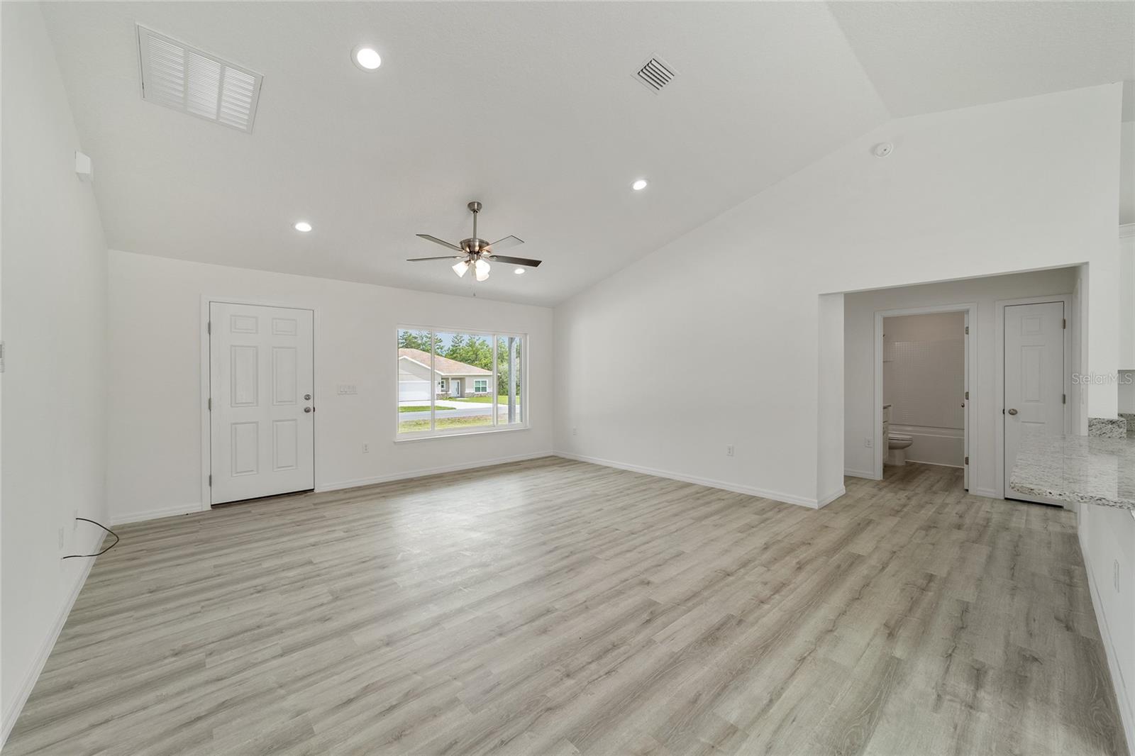 MARION OAKS UN FIVE - Residential Lease