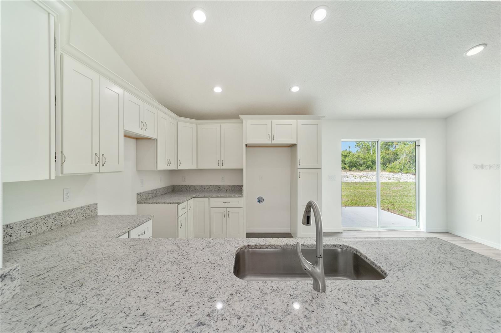 MARION OAKS UN FIVE - Residential Lease