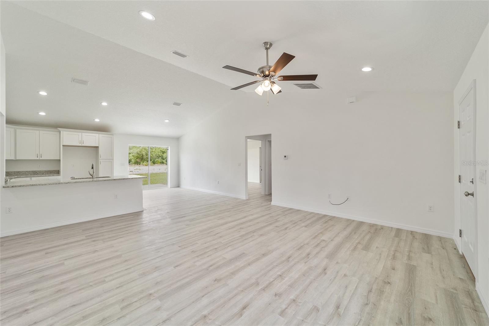 MARION OAKS UN FIVE - Residential Lease