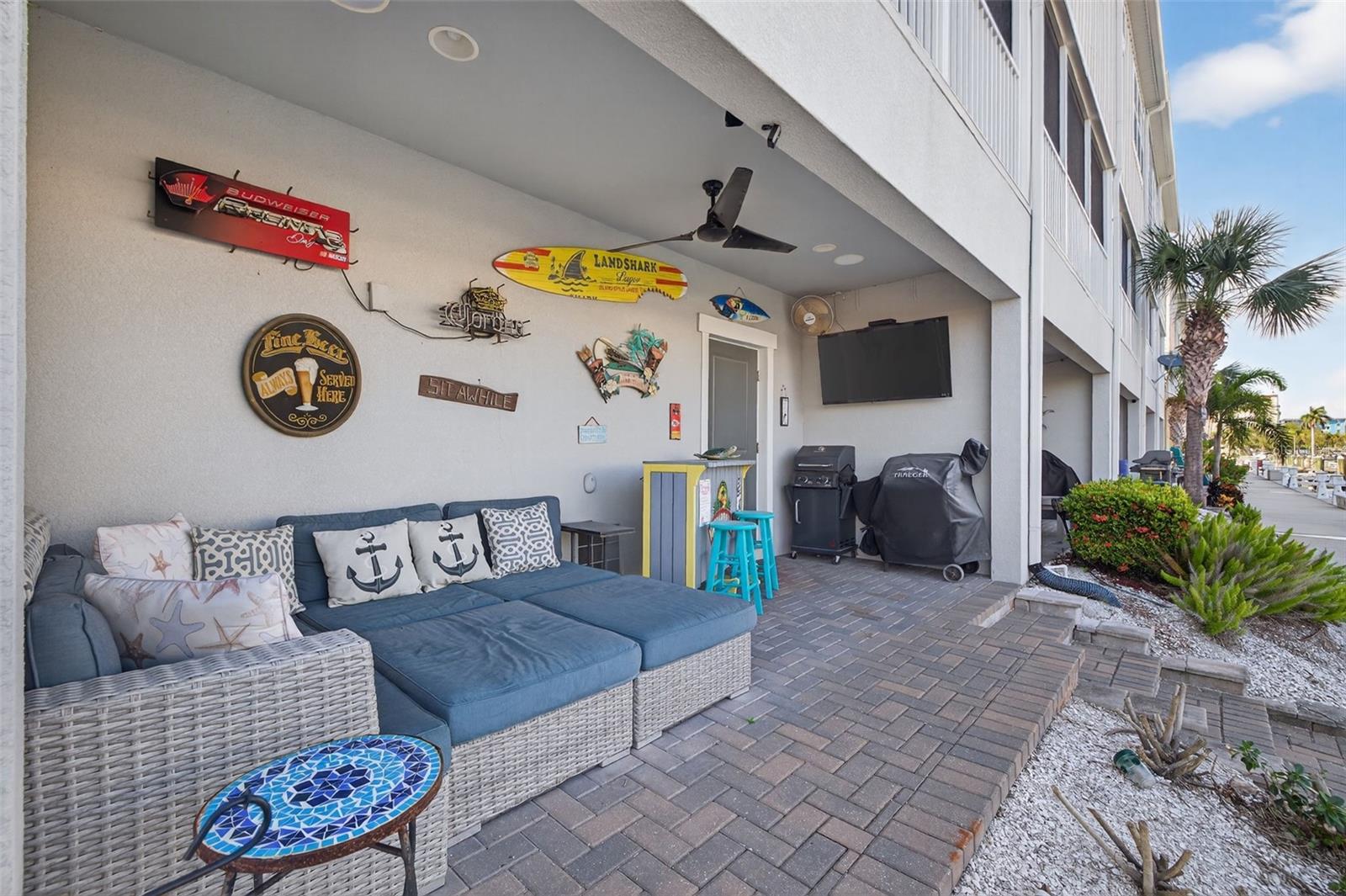 COVE AT LOGGERHEAD MARINA - Residential Lease
