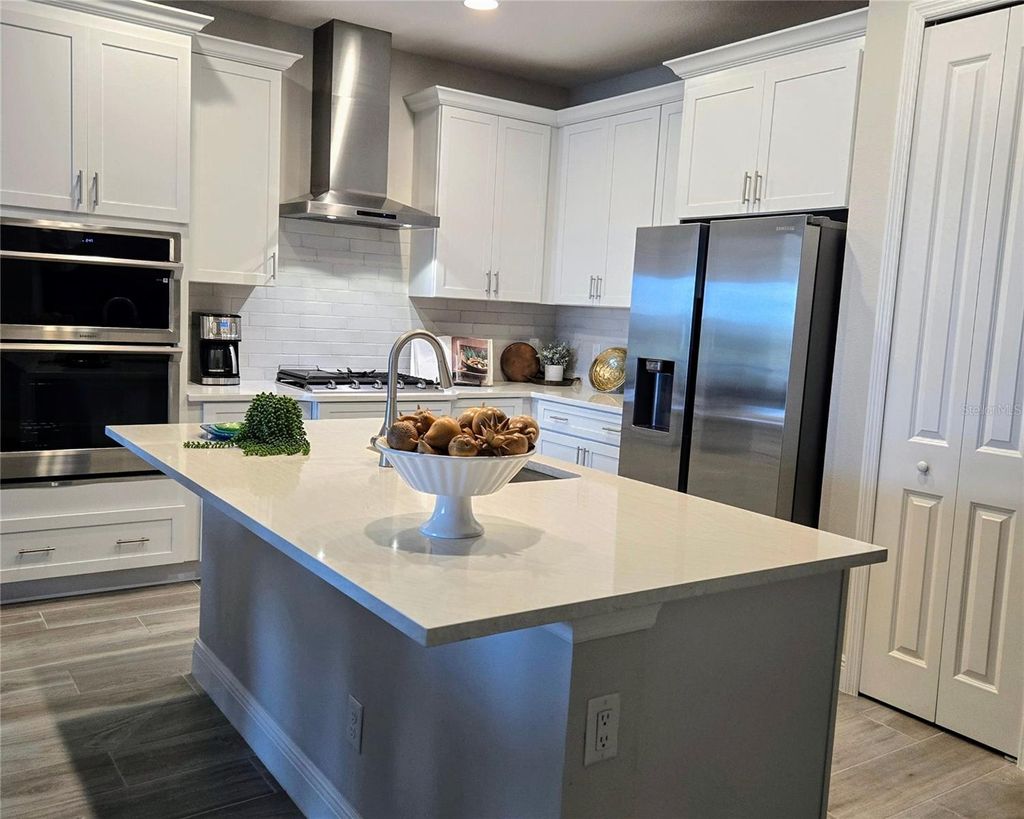 Photo of 235 Okeeffe Circle, Bradenton, FL 34212 (MLS # A4681876)