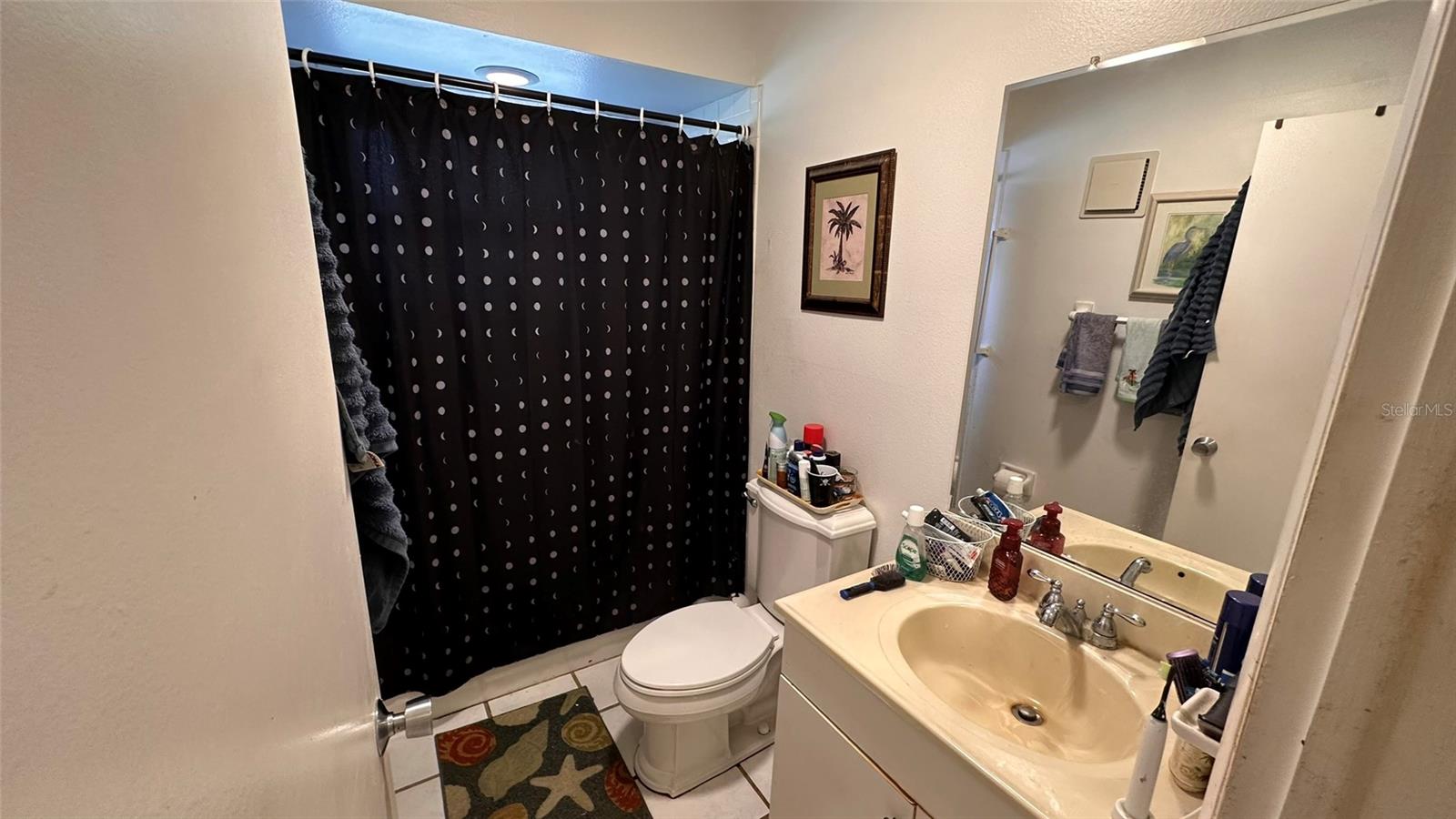 TIMBERWOODS CONDO - Residential