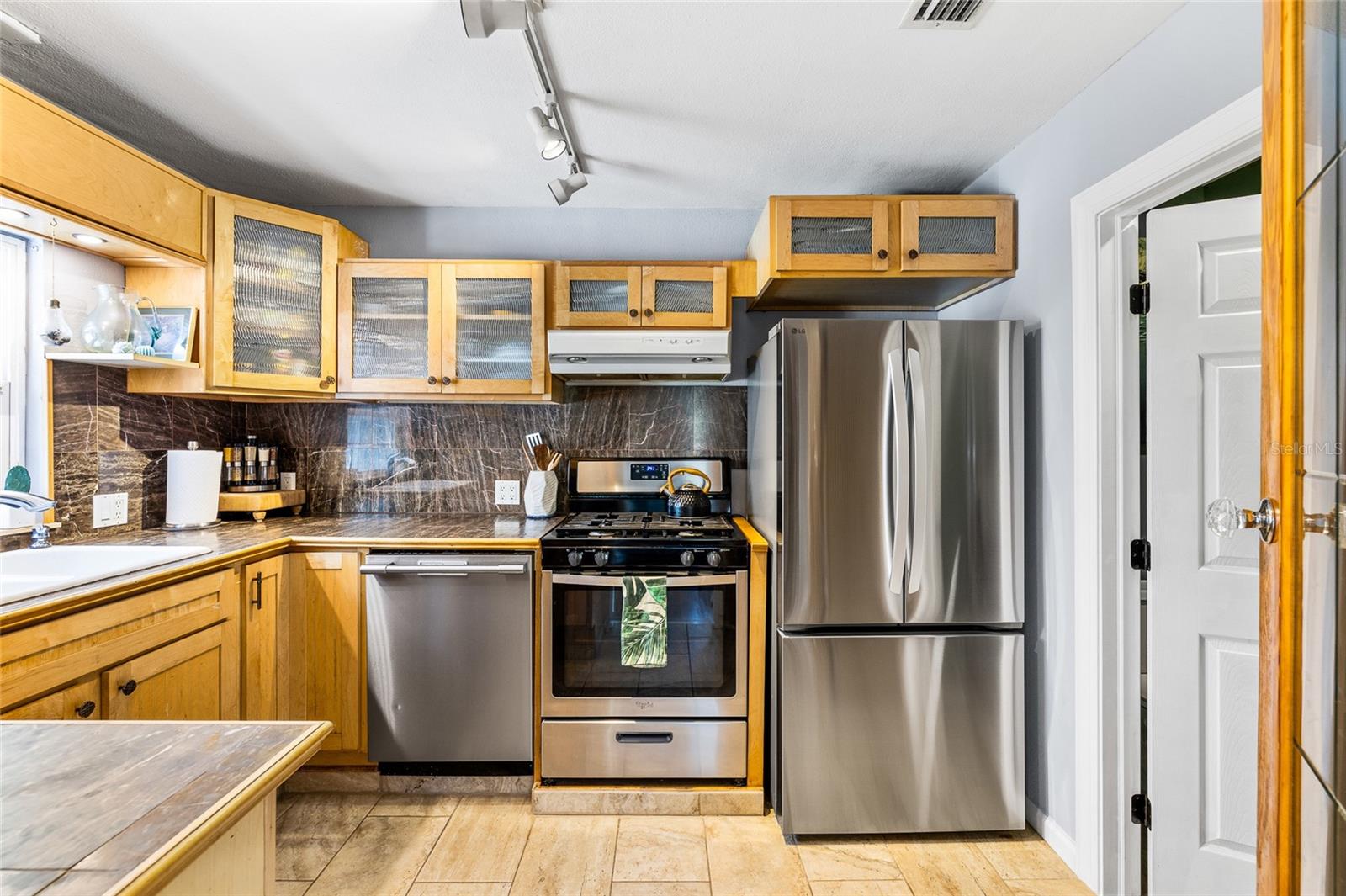 MOONS REP - Residential