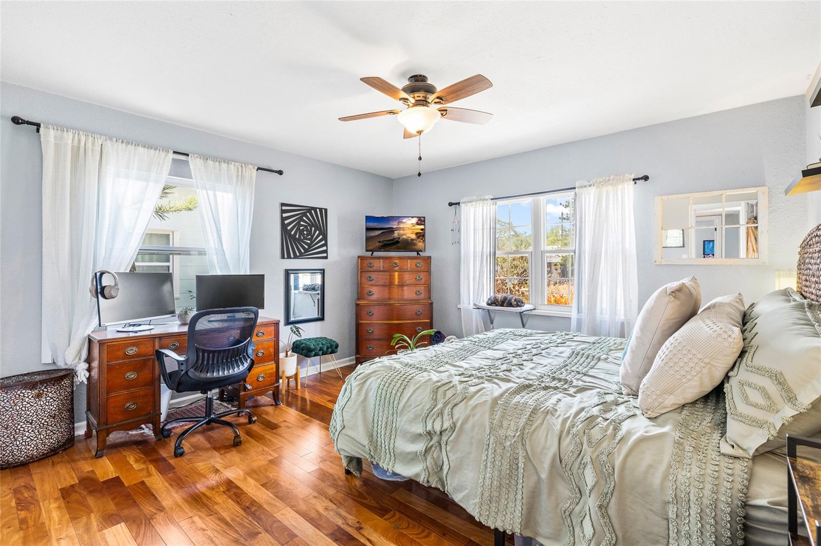 MOONS REP - Residential