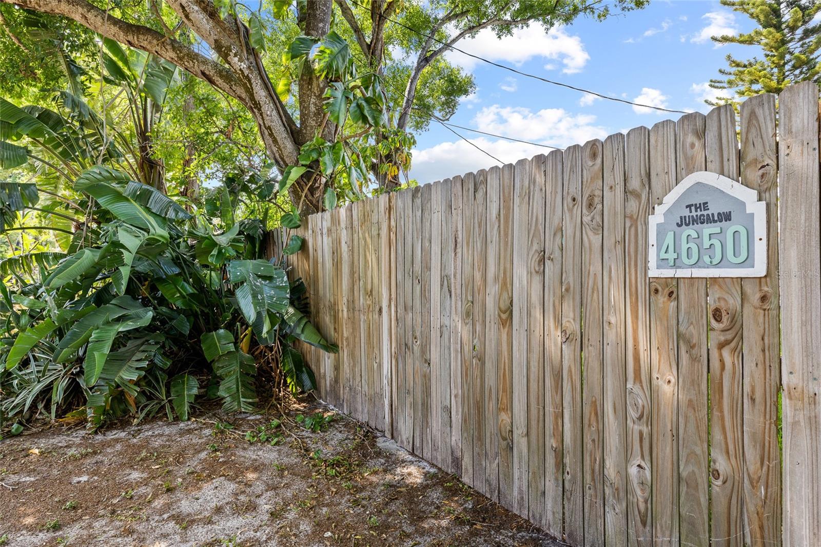 MOONS REP - Residential