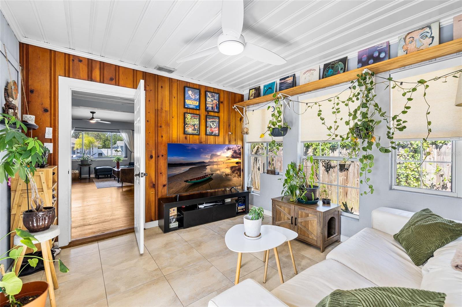 MOONS REP - Residential