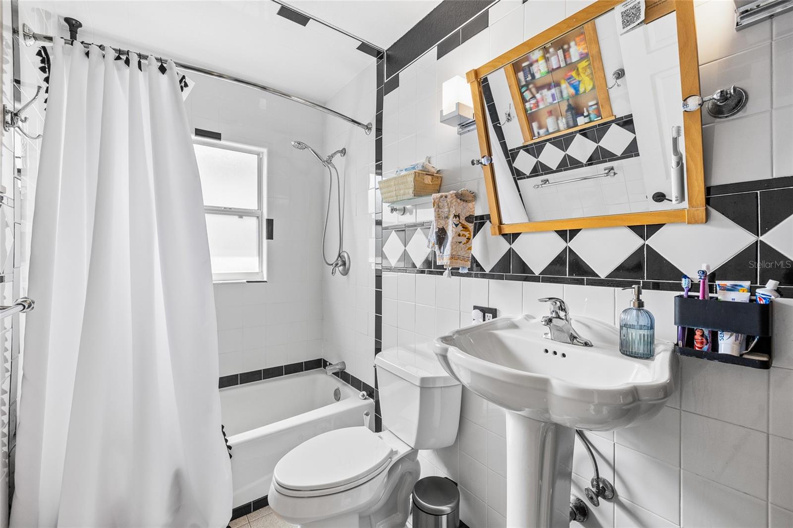 MOONS REP - Residential