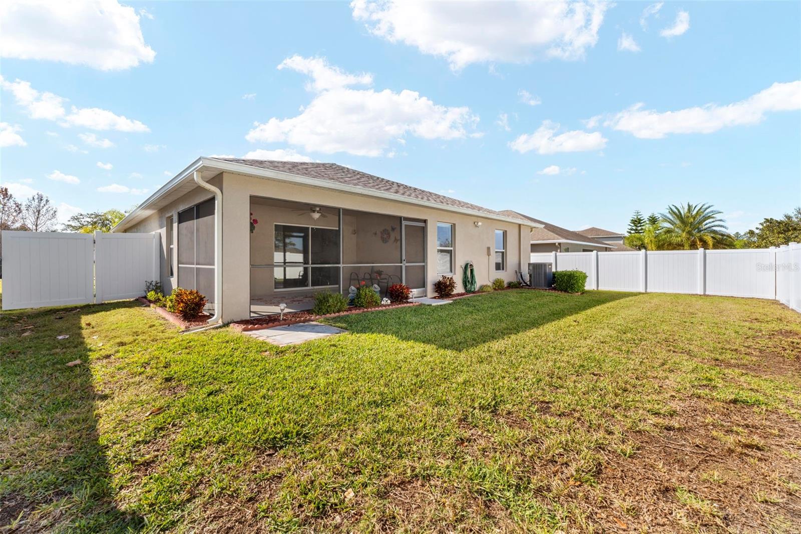 BRIAR OAKS VILLAGE 01 - Residential