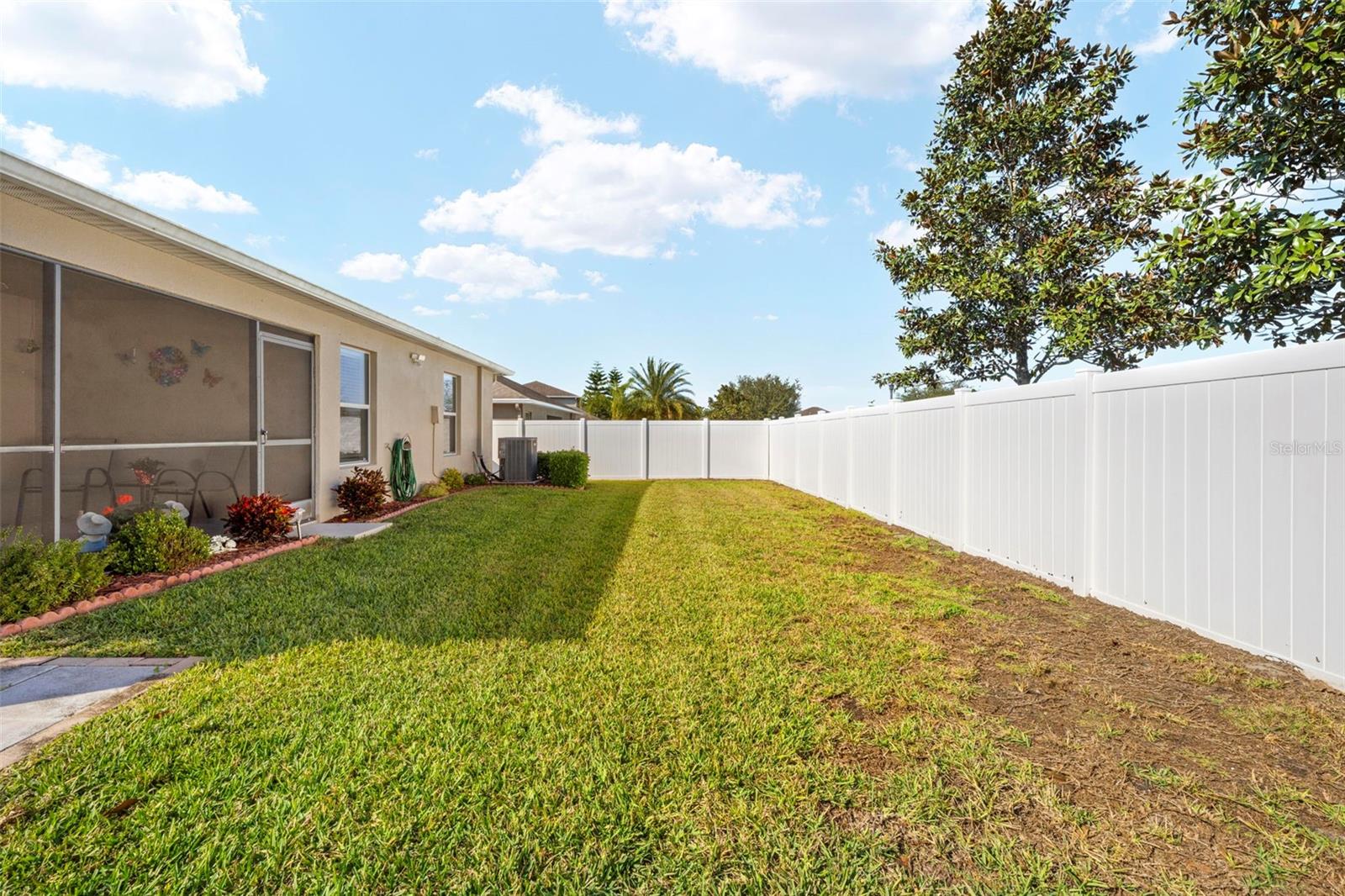 BRIAR OAKS VILLAGE 01 - Residential