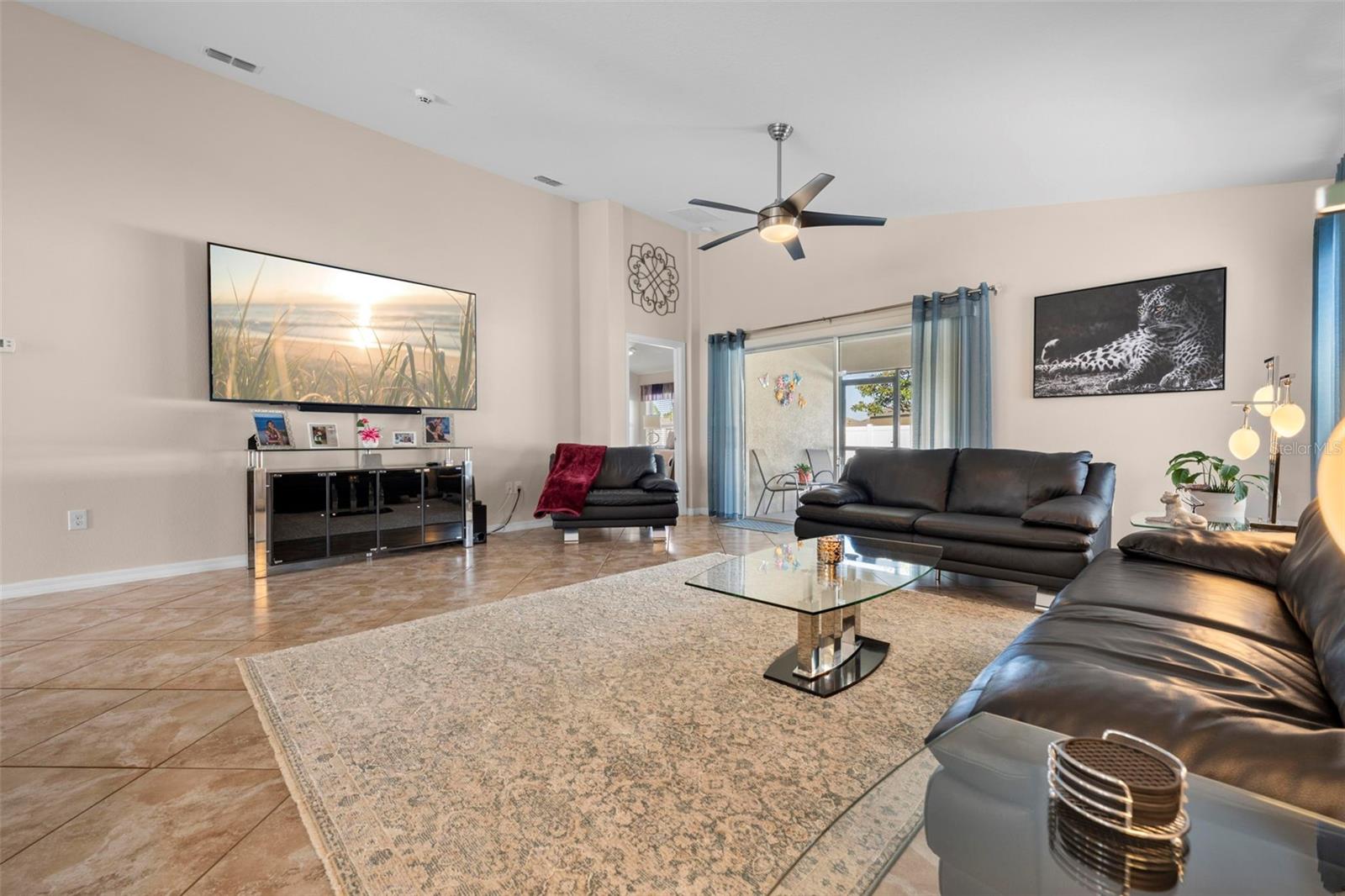 BRIAR OAKS VILLAGE 01 - Residential