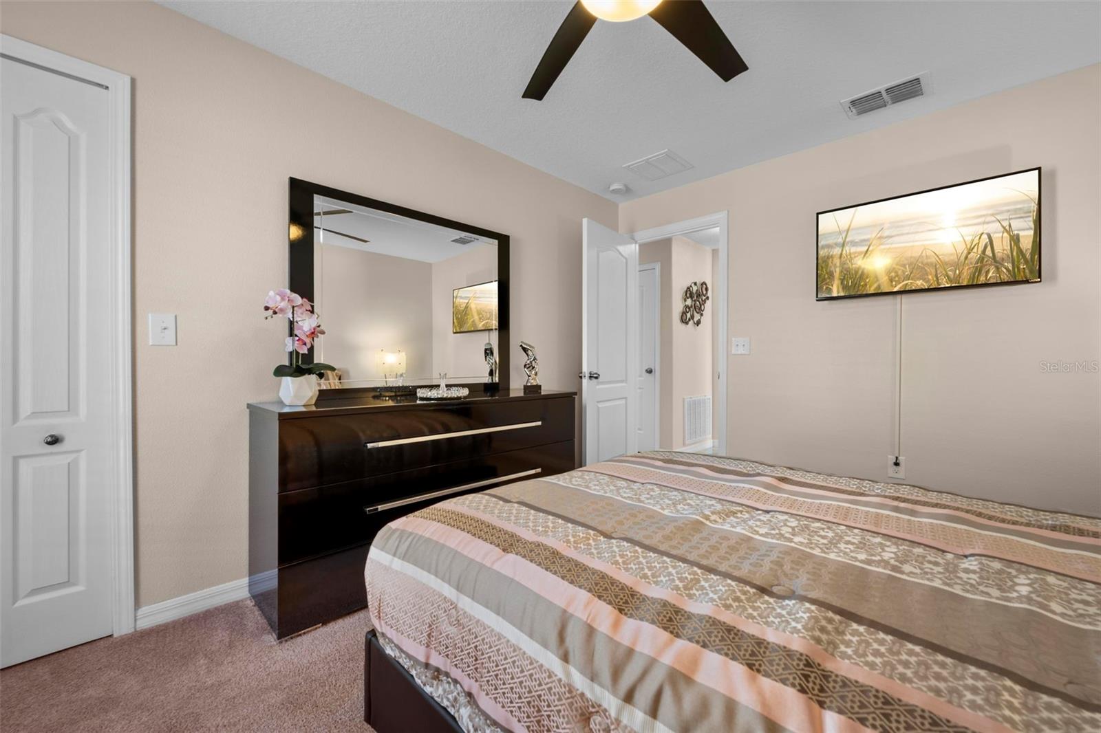 BRIAR OAKS VILLAGE 01 - Residential