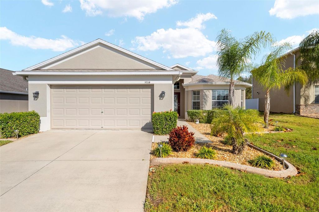 Photo of 10114 Ives Loop, Hudson, FL 34667 (MLS # TB8462837)