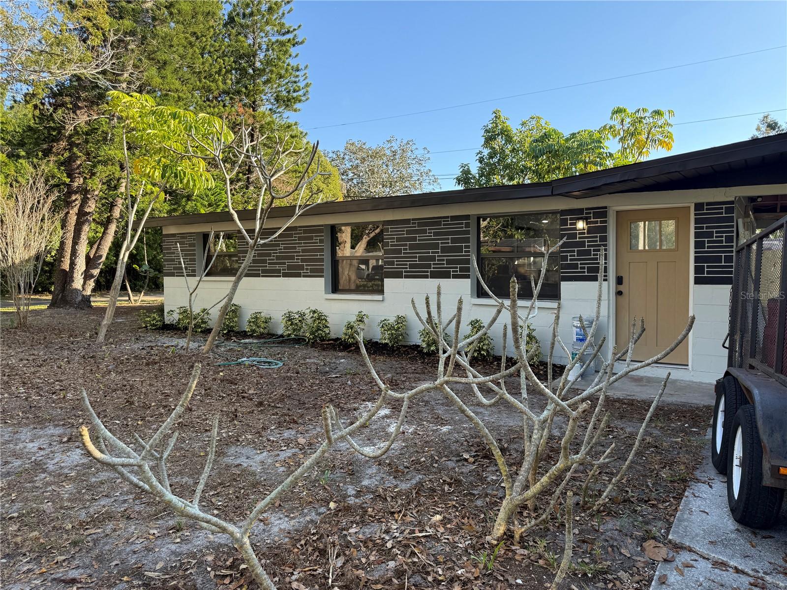 3000 KAREN AVENUE