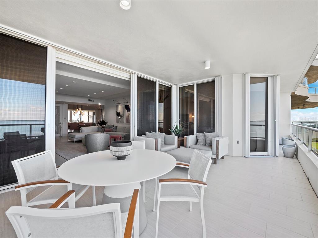 GRAND BAY 2 - Residential