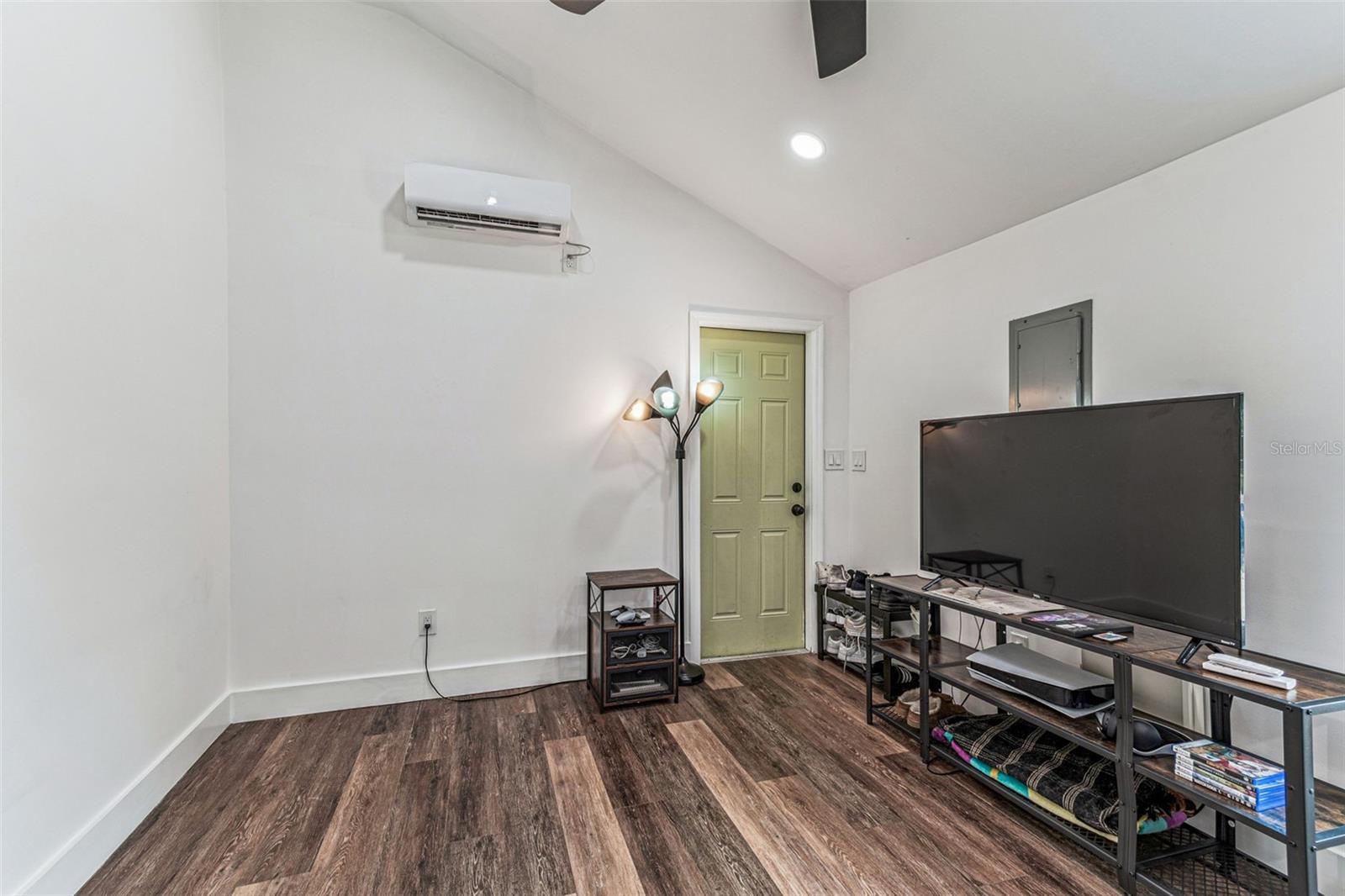 HALLS CENTRAL AVE 3 - Residential Income