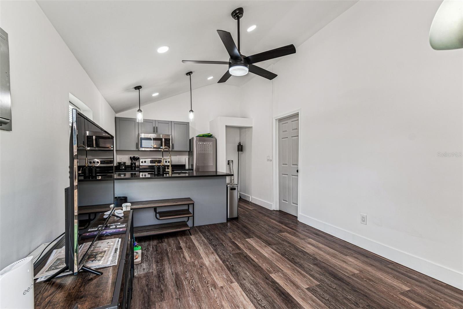 HALLS CENTRAL AVE 3 - Residential Income